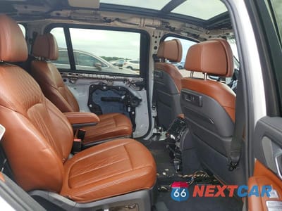 Zdjęcie 10 z 13 samochodu: 2020 BMW X7 XDRIVE40I VIN:5UXCW2C06L9B99267 - miniatura