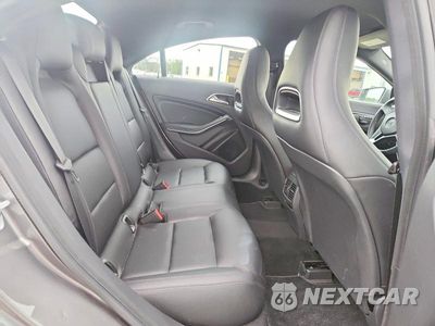 Zdjęcie 10 z 12 samochodu: 2014 MERCEDES-BENZ CLA 250 VIN:WDDSJ4EB4EN040430 - miniatura