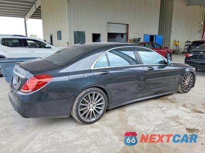 Trzecie zdjęcie samochodu z tyłu: 2015 MERCEDES-BENZ S 550 VIN:WDDUG8CB4FA190760 - miniatura