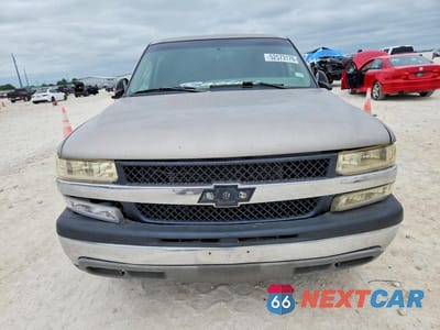 Piąte zdjęcie samochodu w środku: 2001 CHEVROLET SILVERADO C1500 VIN:2GCEC19T511211247 - miniatura