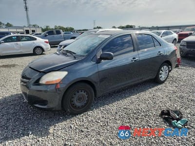 2007 TOYOTA YARIS BASE JTDBT923771021895 - główne zdjęcie licytacji z USA - miniatura