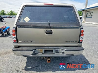 Zdjęcie 6 z 12 samochodu: 2004 CHEVROLET SILVERADO K1500 VIN:1GCEK19T14E214619 - miniatura