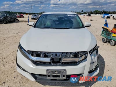 Piąte zdjęcie samochodu w środku: 2018 HONDA CLARITY TOURING VIN:JHMZC5F33JC019864 - miniatura
