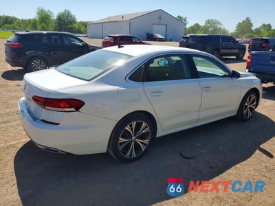 Trzecie zdjęcie samochodu z tyłu: 2022 VOLKSWAGEN PASSAT SE VIN:1VWSA7A3XNC001554 - miniatura