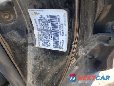 Zdjęcie 12 z 12 samochodu: 2003 TOYOTA COROLLA MATRIX XR VIN:2T1KR32E13C099897 - miniatura