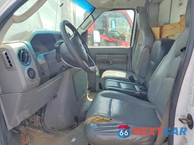 Zdjęcie 7 z 13 samochodu: 2016 FORD E350 BOX TRUCK VIN:1FDWE3FL1GDC36458 - miniatura