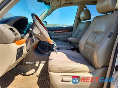 Zdjęcie 7 z 13 samochodu: 2003 LEXUS GX 470 VIN:JTJBT20X530001476 - miniatura