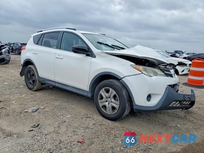 Czwarte zdjęcie samochodu z boku: 2015 TOYOTA RAV4 LE VIN:2T3BFREV4FW241080 - miniatura