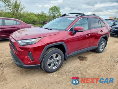 2024 TOYOTA RAV4 XLE 2T3P1RFV5RW459701 - główne zdjęcie licytacji z USA - miniatura