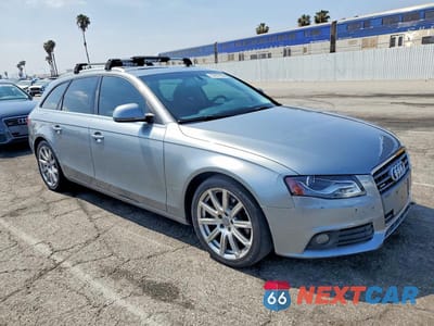 Czwarte zdjęcie samochodu z boku: 2009 AUDI A4 PREMIUM PLUS VIN:WAUGF78K49A177098 - miniatura