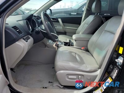 Zdjęcie 7 z 12 samochodu: 2010 TOYOTA HIGHLANDER SE VIN:5TDJK3EH5AS021102 - miniatura