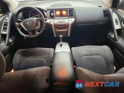 Zdjęcie 8 z 13 samochodu: 2010 NISSAN MURANO S VIN:JN8AZ1MW0AW102853 - miniatura