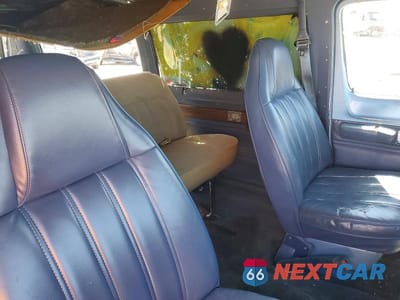 Zdjęcie 11 z 13 samochodu: 1992 DODGE RAM WAGON B250 VIN:2B4HB25YXNK166214 - miniatura