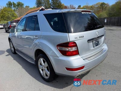 Trzecie zdjęcie samochodu z tyłu: 2010 MERCEDES-BENZ ML 350 4MATIC VIN:4JGBB8GB1AA615902 - miniatura