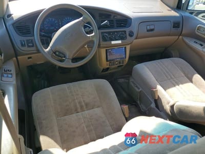 Zdjęcie 8 z 13 samochodu: 2001 TOYOTA SIENNA LE VIN:4T3ZF13C61U361571 - miniatura