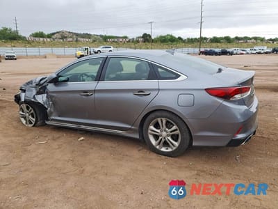 Drugie zdjęcie samochodu z przodu: 2018 HYUNDAI SONATA SPORT VIN:5NPE34AF9JH690178 - miniatura