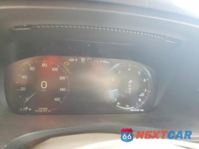 Zdjęcie 9 z 12 samochodu: 2018 VOLVO S90 T5 MOMENTUM VIN:LVY982MK6JP016406 - miniatura