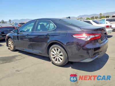 Drugie zdjęcie samochodu z przodu: 2020 TOYOTA CAMRY LE VIN:4T1C11AK8LU363297 - miniatura