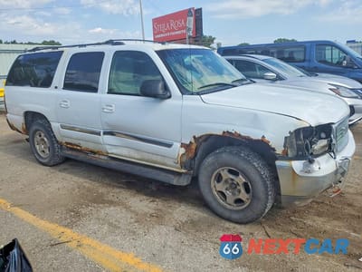 Czwarte zdjęcie samochodu z boku: 2005 GMC YUKON XL K1500 VIN:1GKFK16Z35J186204 - miniatura