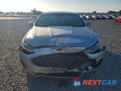 Piąte zdjęcie samochodu w środku: 2019 FORD FUSION SEL VIN:3FA6P0MUXKR236022 - miniatura