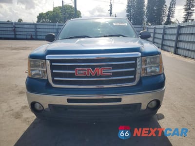Piąte zdjęcie samochodu w środku: 2012 GMC SIERRA C1500 SL VIN:1GTR1UEA3CZ136829 - miniatura