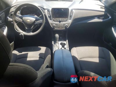 Zdjęcie 8 z 13 samochodu: 2020 CHEVROLET MALIBU LT VIN:1G1ZD5ST5LF061466 - miniatura