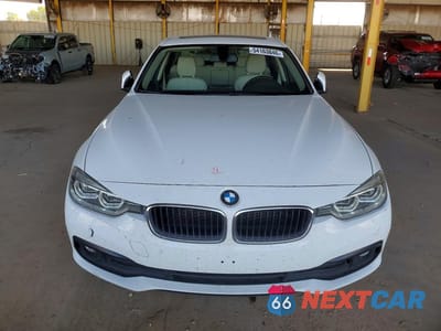 Piąte zdjęcie samochodu w środku: 2018 BMW 320 I VIN:WBA8A9C50JAH12788 - miniatura