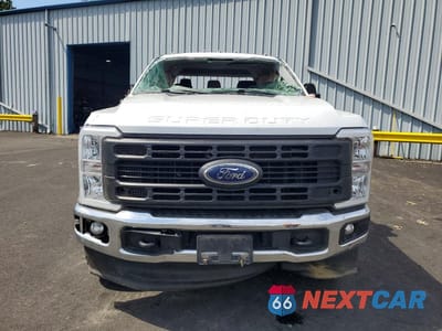 Piąte zdjęcie samochodu w środku: 2024 FORD F250 SUPER DUTY VIN:1FT7W2BA8RED47123 - miniatura