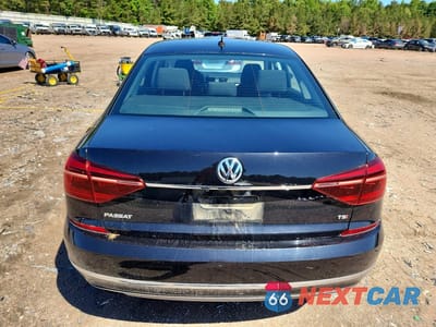 Zdjęcie 6 z 12 samochodu: 2017 VOLKSWAGEN PASSAT S VIN:1VWAT7A35HC015565 - miniatura