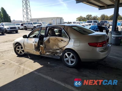 Drugie zdjęcie samochodu z przodu: 2005 HONDA ACCORD LX VIN:1HGCM564X5A178316 - miniatura