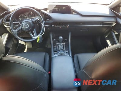 Zdjęcie 8 z 12 samochodu: 2024 MAZDA 3 VIN:JM1BPAKM4R1714702 - miniatura