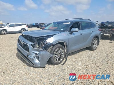 2020 TOYOTA HIGHLANDER HYBRID PLATINUM 5TDEBRCH0LS004640 - główne zdjęcie licytacji z USA - miniatura