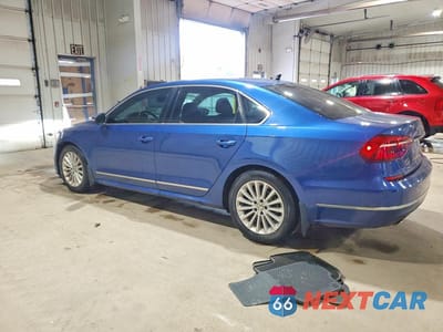 Drugie zdjęcie samochodu z przodu: 2017 VOLKSWAGEN PASSAT SE VIN:1VWBT7A39HC046063 - miniatura
