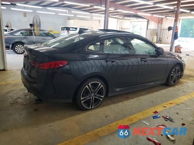 Trzecie zdjęcie samochodu z tyłu: 2021 BMW 228XI VIN:WBA73AK02M7G72535 - miniatura