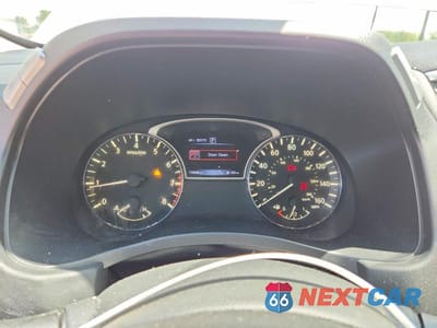 Zdjęcie 9 z 13 samochodu: 2017 NISSAN PATHFINDER SL VIN:5N1DR2MMXHC675425 - miniatura
