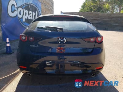 Zdjęcie 6 z 12 samochodu: 2026 MAZDA 3 VIN:JM1BPAKL5T1853185 - miniatura