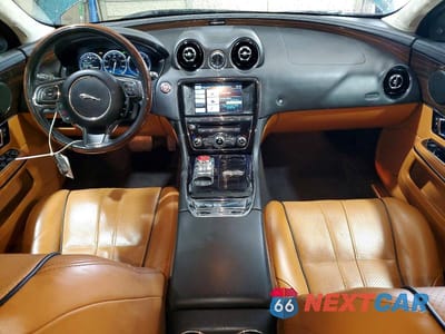 Zdjęcie 8 z 12 samochodu: 2015 JAGUAR XJL PORTFOLIO VIN:SAJWJ2GD5F8V78859 - miniatura