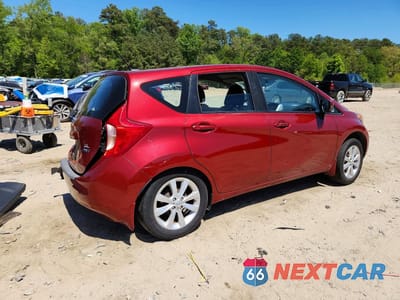Trzecie zdjęcie samochodu z tyłu: 2016 NISSAN VERSA NOTE SL VIN:3N1CE2CP4GL403093 - miniatura