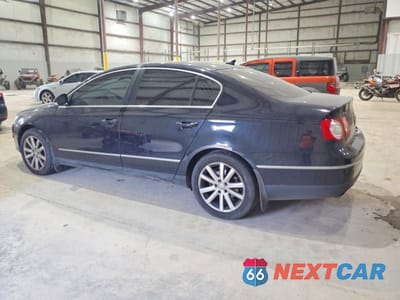 Drugie zdjęcie samochodu z przodu: 2010 VOLKSWAGEN PASSAT KOMFORT VIN:WVWJK7ANXAE110995 - miniatura