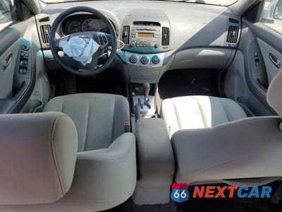 Zdjęcie 8 z 13 samochodu: 2010 HYUNDAI ELANTRA GLS VIN:KMHDU4AD7AU146609 - miniatura