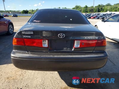 Zdjęcie 6 z 12 samochodu: 2000 TOYOTA CAMRY LE VIN:4T1BG22K47U976751 - miniatura