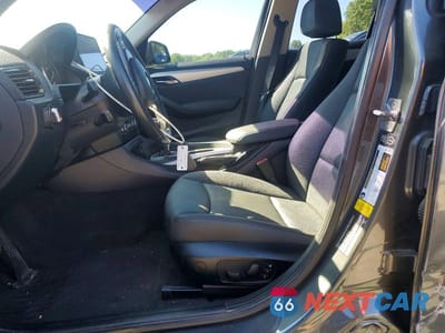 Zdjęcie 7 z 13 samochodu: 2014 BMW X1 SDRIVE28I VIN:WBAVM1C52EVW52083 - miniatura