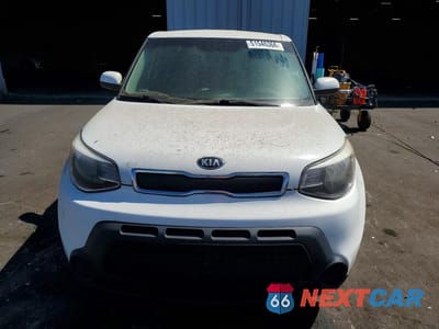 Piąte zdjęcie samochodu w środku: 2016 KIA SOUL BASE VIN:KNDJN2A29G7362217 - miniatura
