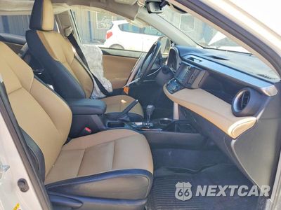 Zdjęcie 7 z 13 samochodu: 2017 TOYOTA RAV4 HV LIMITED VIN:JTMDJREV7HD073233 - miniatura