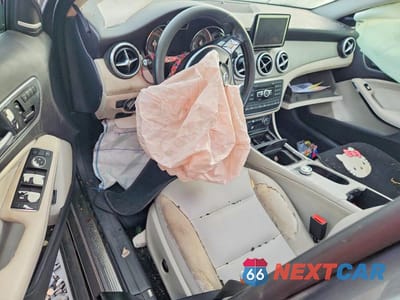 Zdjęcie 8 z 12 samochodu: 2015 MERCEDES-BENZ GLA 250 4MATIC VIN:WDCTG4GB8FJ030805 - miniatura