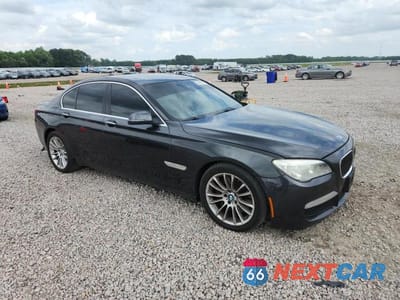 Czwarte zdjęcie samochodu z boku: 2013 BMW 750 XI VIN:WBAYB6C55DC997991 - miniatura