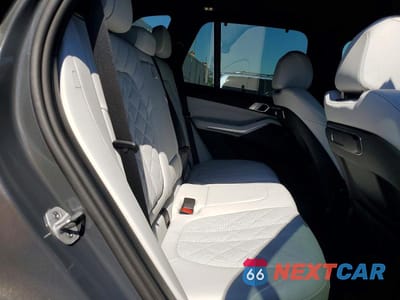 Zdjęcie 11 z 13 samochodu: 2025 BMW X5 XDRIVE50E VIN:5UX43EU09S9Y89488 - miniatura