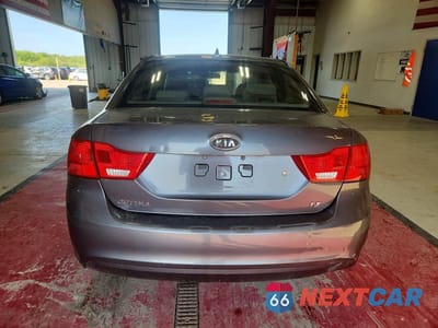 Zdjęcie 6 z 12 samochodu: 2009 KIA OPTIMA LX VIN:KNAGE228795308424 - miniatura