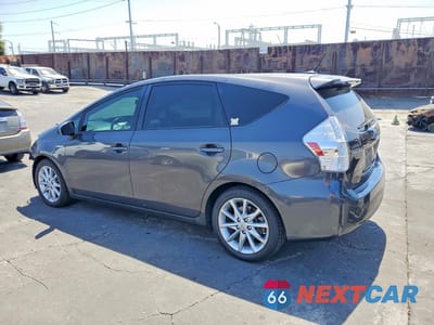 Drugie zdjęcie samochodu z przodu: 2014 TOYOTA PRIUS V FIVE VIN:JTDZN3EU3EJ010061 - miniatura