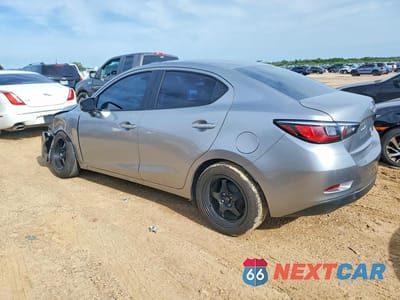 Drugie zdjęcie samochodu z przodu: 2016 SCION IA BASE VIN:3MYDLBZV8GY104448 - miniatura